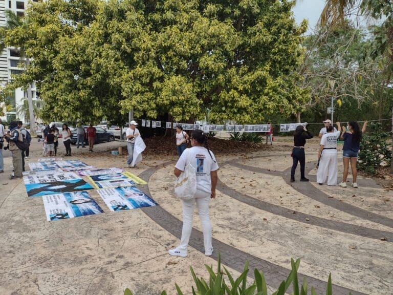 Acusan familiares de desaparecidos desinterés de la Fiscalía por instalar mesas de trabajo