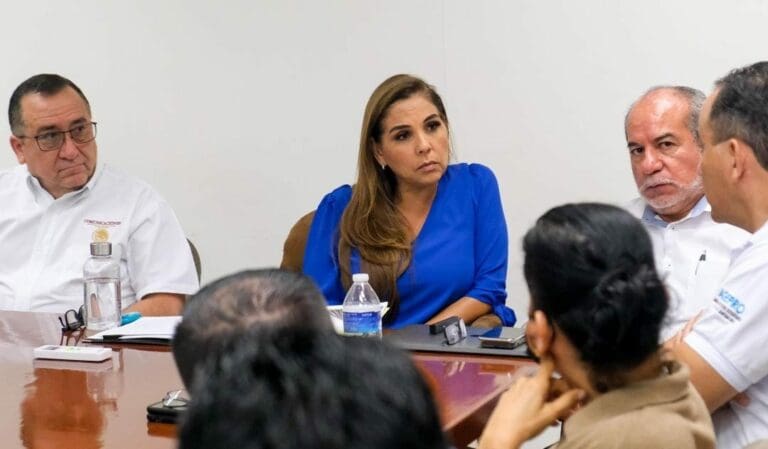 La gobernadora electa Mara Lezama sostuvo una reunión con funcionarios de diversas dependencias para evaluar avance de las macro obras.