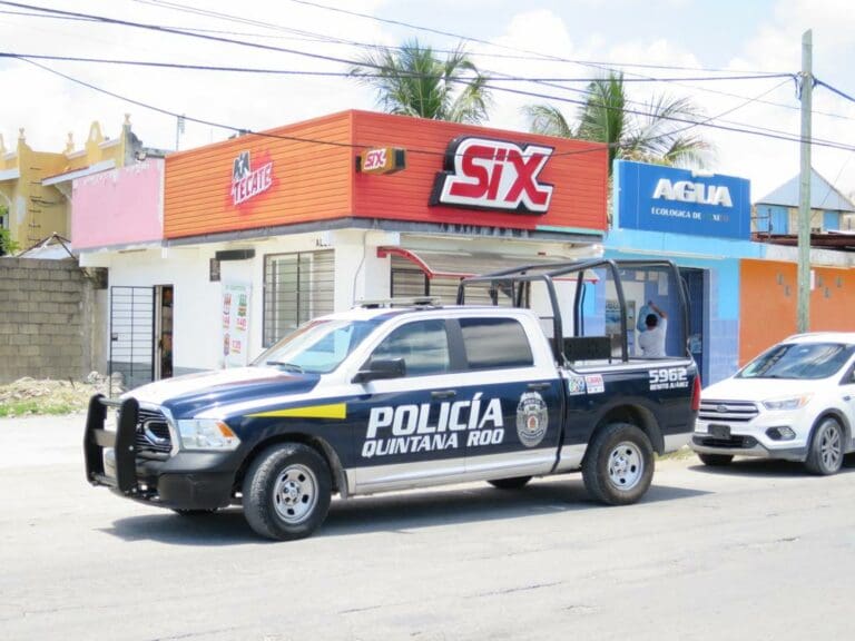 Rescatan a menor de edad que fue plagiada en asalto a un "Six" de Cancún