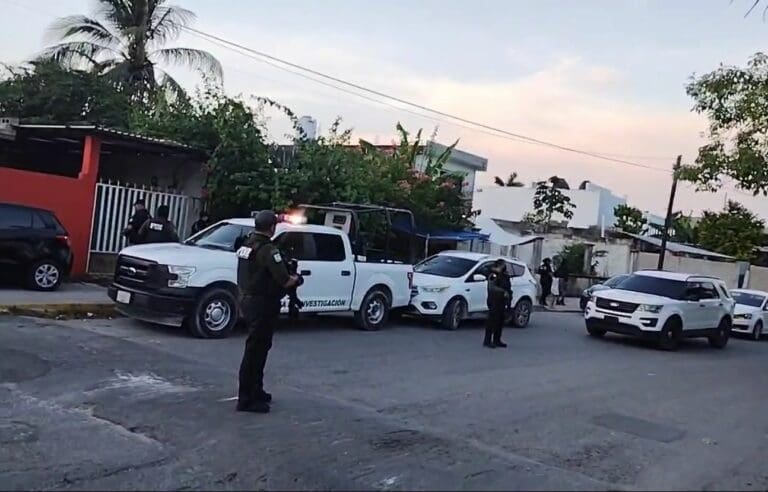 Detienen a tres personas con droga, durante cateo en Cancún