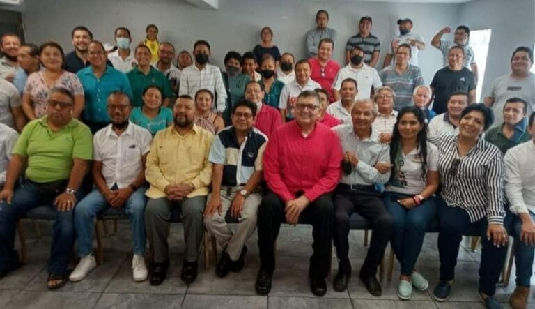 Isidro Santamaría, dirigente de la CTM en el estado ha sido liberado luego de pasar tres años tras las rejas. Seguirá su proceso.