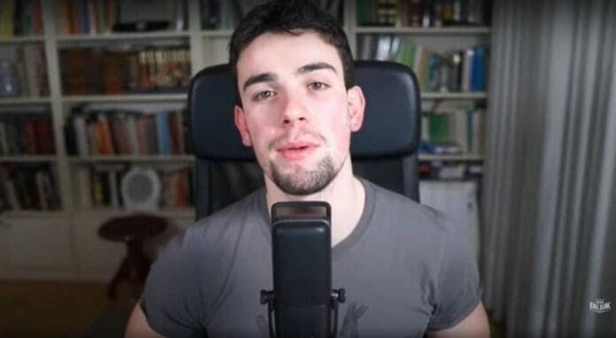 Un nuevo incidente empaña la imagen de Tulum. Un youtuber español fue apuñalado por un sujeto que estaba vendiendo droga.