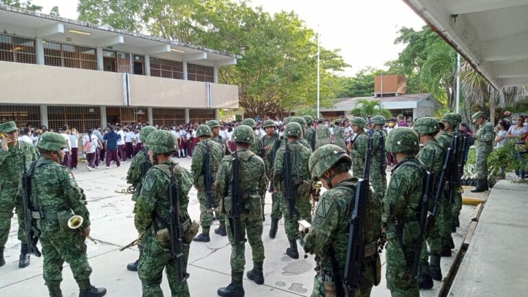 Vigila Ejército escuela en Chetumal en la que apareció un arma de fuego 