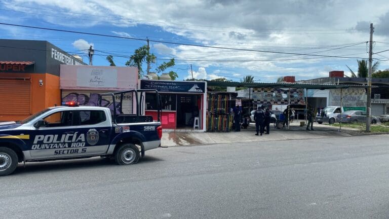 Acribillan a dueño de carnicería en Cancún 