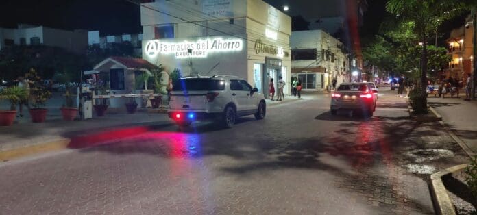 Capturan a pareja que presuntamente intentó lanzar 'bombas molotov' contra un local en Playa del Carmen 