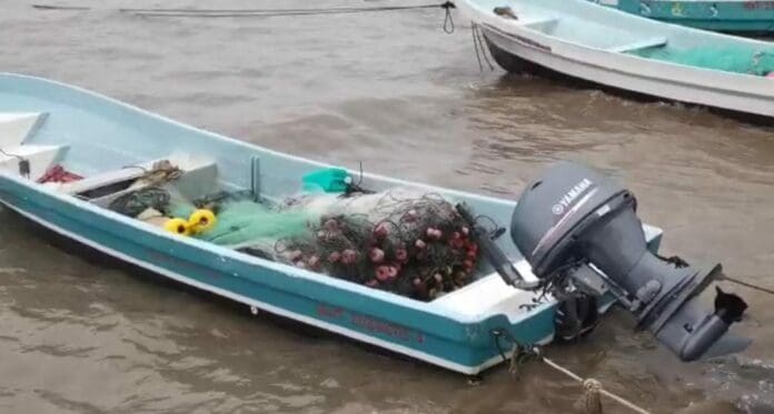 Lancheros de la zona de El Recodo denuncian que hay pesca furtiva en Playa del Carmen 