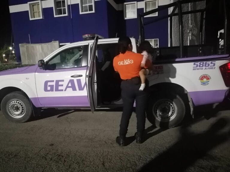 Rescatan a niña de 2 años que deambulaba sola en la Supermanzana 90 de Cancún 