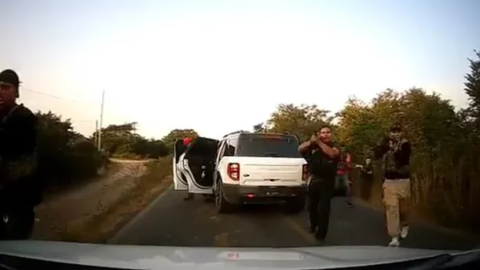 Video: Momento de terror que vivieron unos maestros en carretera de Guanajuato