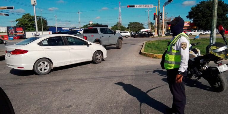 ¡Adiós corrupción! Elementos de Tránsito de Cancún contarán con micrófonos de solapa que grabarán todo en tiempo real