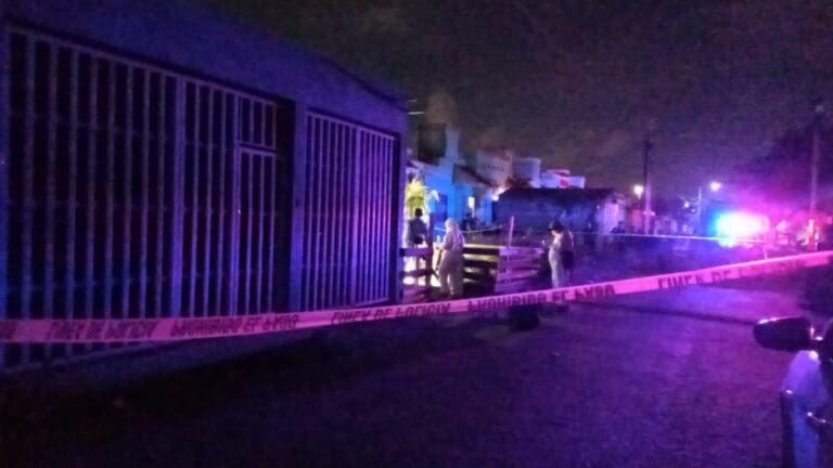 Asesinan a menor de edad a machetazos en riña en la Región 247 de Cancún
