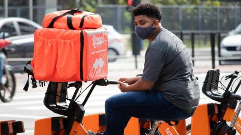 Canirac, a favor de que se regule a repartidores; cobro de 2% lo deberían absorber apps