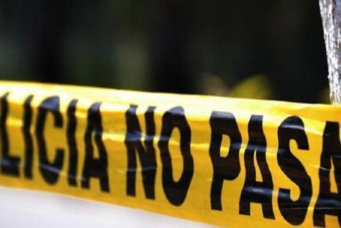 Ejecución en la Quinta Avenida: acribillan a un sujeto afuera del Sonora Grill