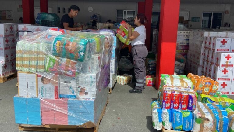 Se recibieron cerca de 14 toneladas de víveres para Turquía y Siria: Cruz Roja Cancún