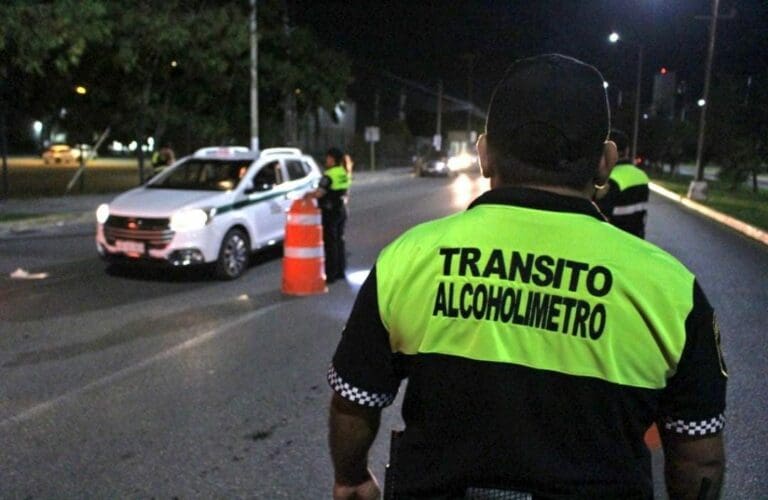 Hay que ajustar reglamentos para que Alcoholímetro se reactive en Cancún: Regidor 