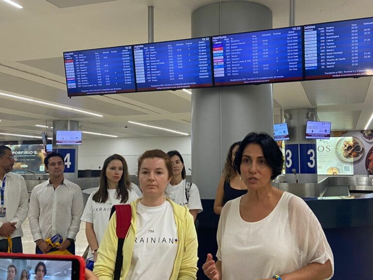 Touroperadores de Ucrania han arribado a Cancún como parte de un fam trip para conocer el destino y olvidarse un rato de la guerra.