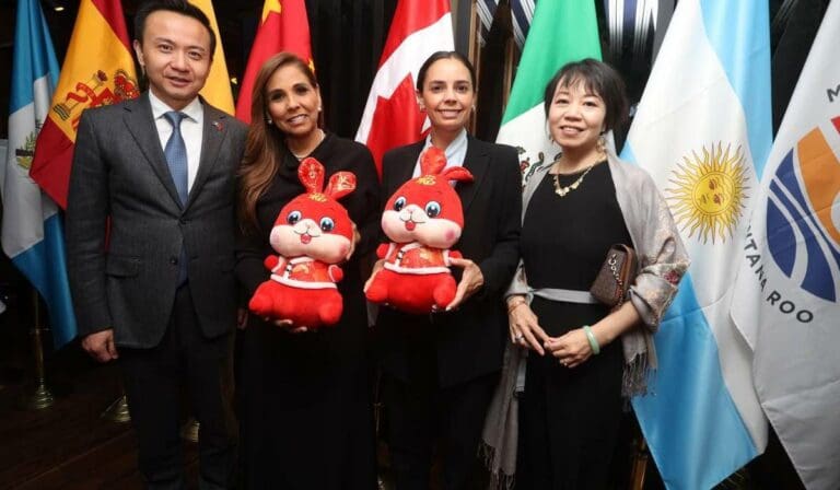 Ana Patricia Peralta une a Cancún con el Mundo