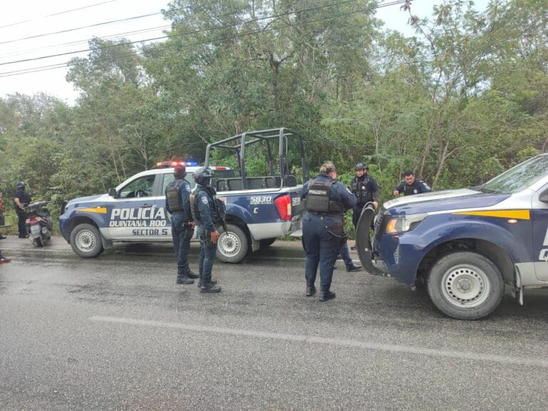 Dos cuerpos, en avanzado estado de descomposición, fueron encontrados esta tarde por los familiares de una de las víctimas en Cancún.
