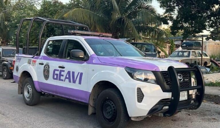 Rescatan a recién nacido a punto de ser regalado por sus padres en Cancún
