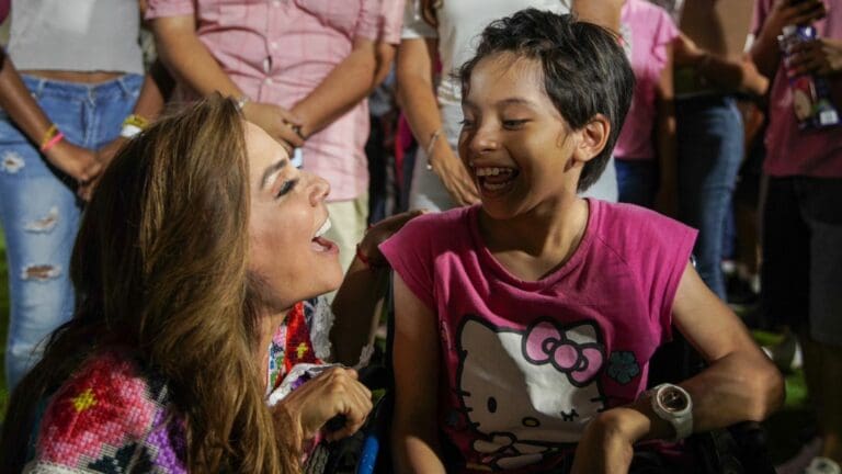 Festeja Mara Lezama Día de la Niña y el Niño con benitojuarenses