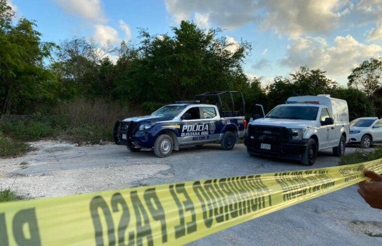 Hallan cuerpos de dos mujeres abandonados en las afueras de Cancún