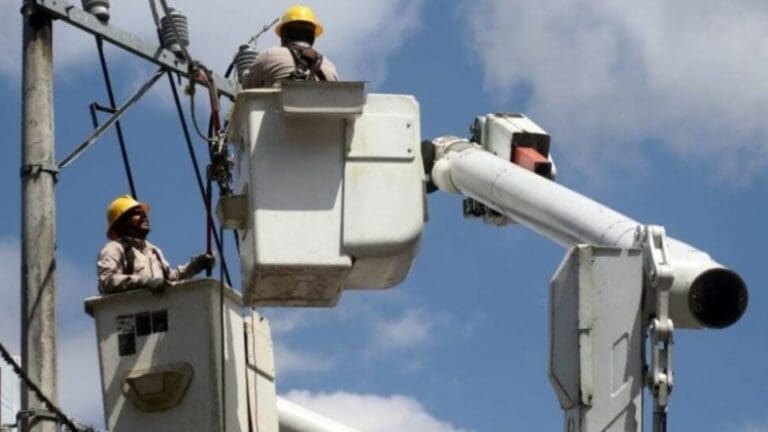 Autoridades de Cancún y CFE no pueden construir en calles que no han sido municipalizadas