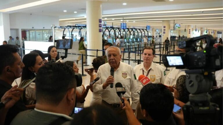 El comisionado de Migración no prestó mucha importancia a las denuncias contra el personal del aeropuerto de Cancún.