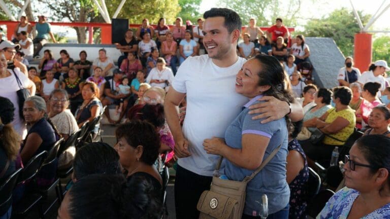 Cada mes, ‘Mujer Es Vida’ seguirá beneficiando a 50 mil quintanarroenses: Pablo Bustamante