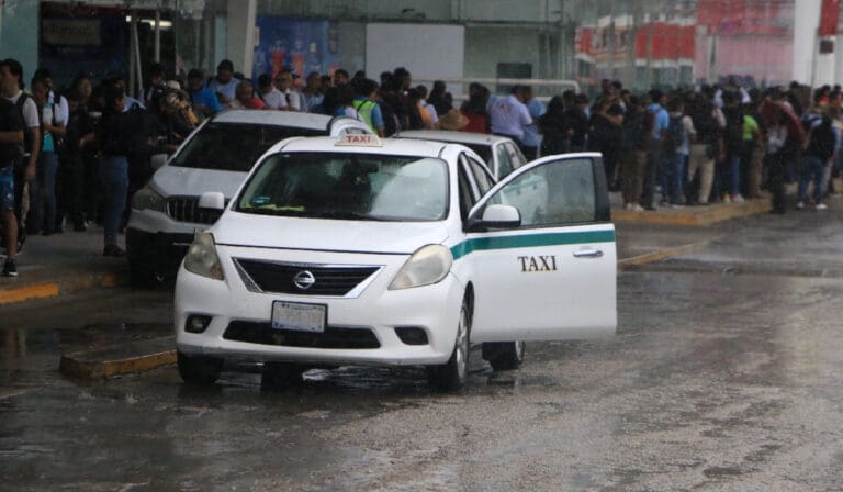 El gobierno estatal propondrá una reforma a la Ley de Movilidad para poder sancionar de manera más pronta a taxistas agresores.