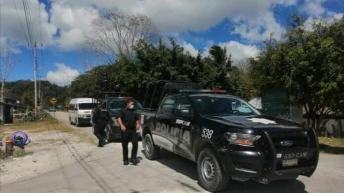 Una violenta riña dejó como saldo una persona muerta y dos lesionadas. Un sujeto atacó a machetazos a otros.