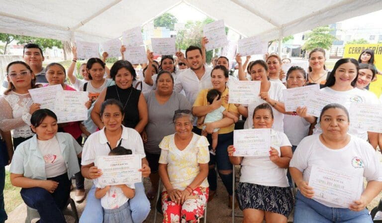 Unidos con la sociedad civil, fortalecemos el bienestar de las mujeres y sus familias: Pablo Bustamante