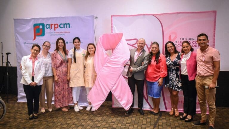 ASRPCM Y Aguakan fomentan concientización del cáncer de mama con desayuno “rosa” entre mujeres