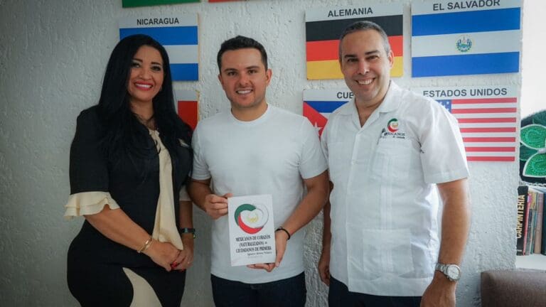 Trabaja Pablo Bustamante con la sociedad civil para atender las causas de l@s más vulnerables