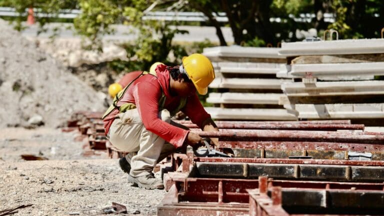 Delincuencia organizada tiene cautivos a trabajadores de la construcción en Cancún: nueve albañiles ejecutados
