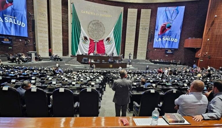‘Error humano’, en dictamen de Afores aprobado por la Cámara de Diputados: Morena ‘Error humano’, en dictamen de Afores aprobado por la Cámara de Diputados: Morena