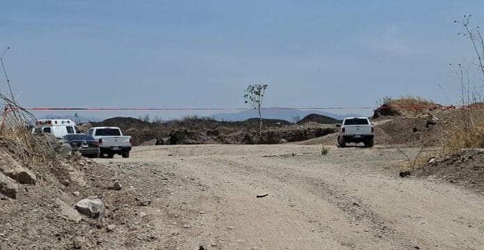 Localizan siete bolsas con restos humanos en un predio abandonado en Jalisco