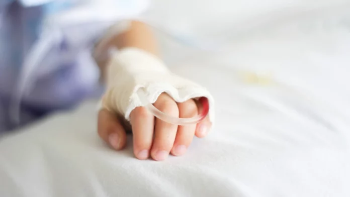 Enfermeros drogan a niño con autismo por 