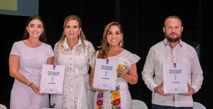 Acude Mara Lezama a Playa del Carmen para el ultimo informe de Lili Campos Acude Mara Lezama a Playa del Carmen para el último informe de la presidenta municpal de Solidaridad, Lili Campos.