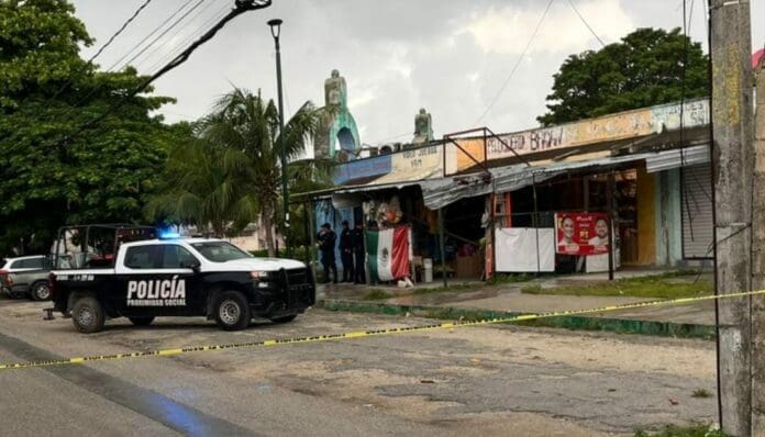 Atacaron a una adulta mayor en el mercado Chetumalito de Cancún, al parecer por no pagar el cobro de piso.