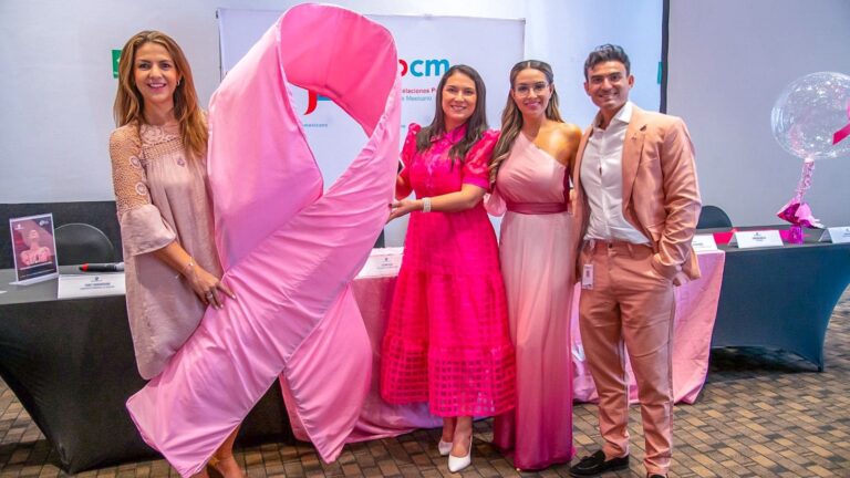 Aguakan y la ARPCM promueven la lucha contra el cáncer de mama con su "Desayuno Rosa"