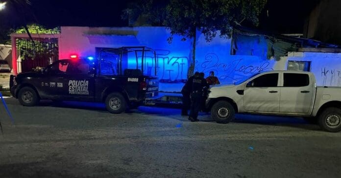 Una mujer localizó a su padre sin vida en Playa del Carmen; el cuerpo del adulto mayor estaba en descomposición.