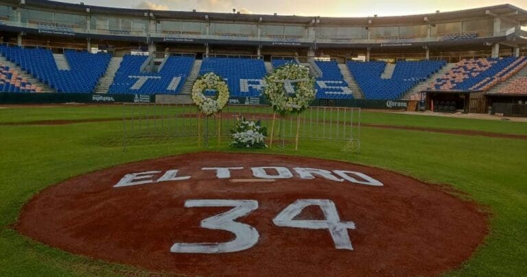 Los Tigres de Quintana Roo abrirán el estadio "Beto" Ávila para que aficionados homenajeen a Fernando Valenzuela.