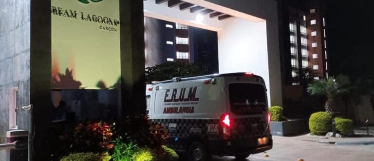 Asesinan a una persona, presuntamente de origen extranjero en el complejo residencial Dream Lagoons en Cancún.