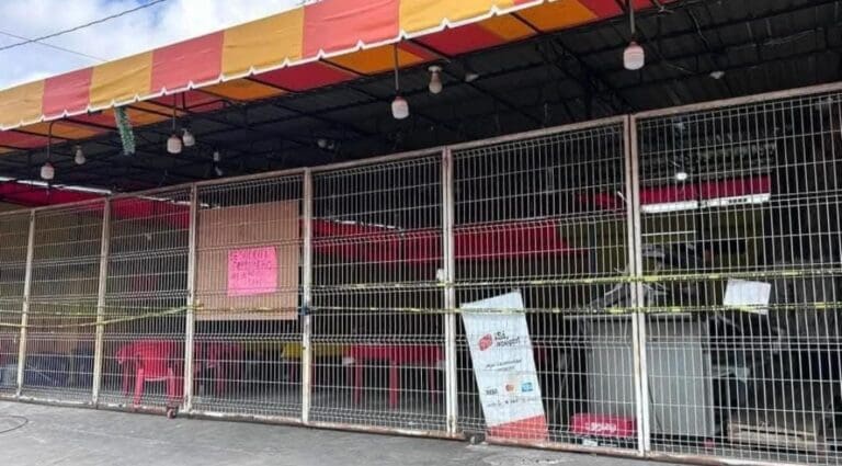 No hay delito; empleados de taquería de Cancún mataron a ladrón en legítima defensa, informó la Fiscalía estatal.