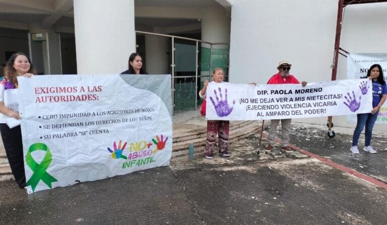 Denuncian activistas que no han procedido denuncias contra la diputada Paola Moreno por supuesta violencia familiar.