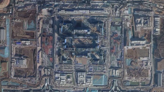 China construye un centro de comando militar 10 veces más grande que el Pentágono