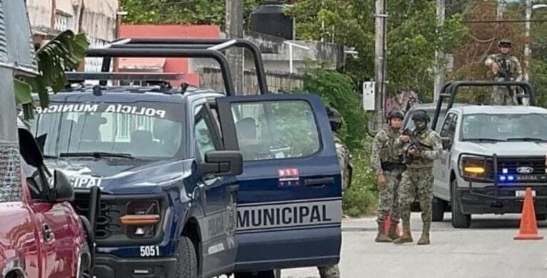 Encuentran sin vida a un elemento de la Marina en la Región 510 de Cancún. Su cuerpo fue hallado en su domicilio.