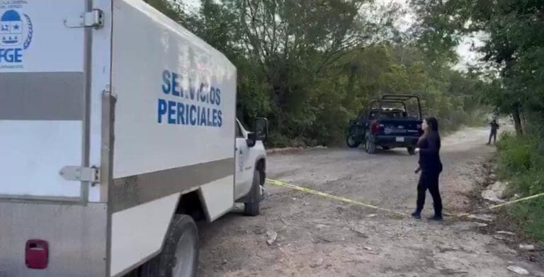 Encuentran restos humanos cerca de la carretera a Gas Auto en Cancún. Se trata de un nuevo cuerpo hallado en el destino.