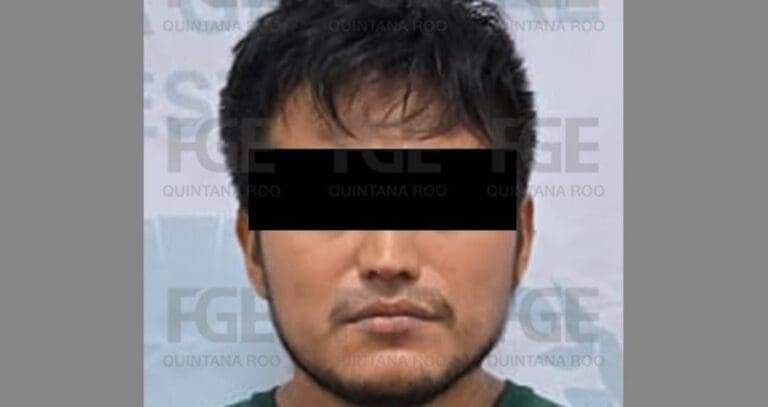 Vinculan a proceso a un sujeto que arrojó a dos perros de un cuarto piso en Cancún, uno de los cuales murió.