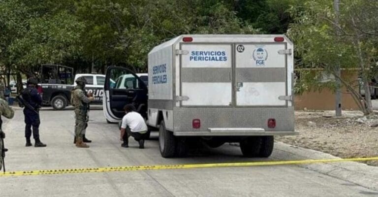 Asesinan a un sujeto en la Supermanzana 107 de Cancún; reportan que un comando armado intentó levantarlo previamente.