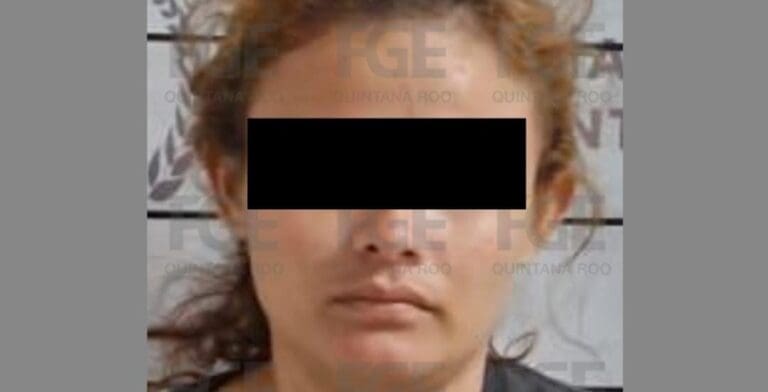 Mujer que mató a policía en Cancún estaría vinculada con otros tres asesinatos, informó la Fiscalía de Quintana Roo.